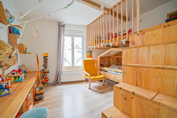 Maison familiale sans travaux proche métro