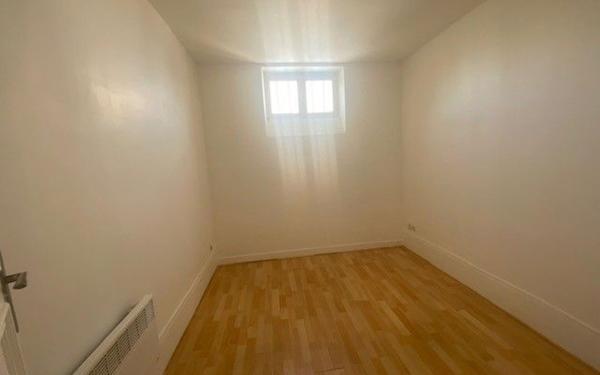 Appartement à vendre    4 pièces • 59 m2 Paris 19