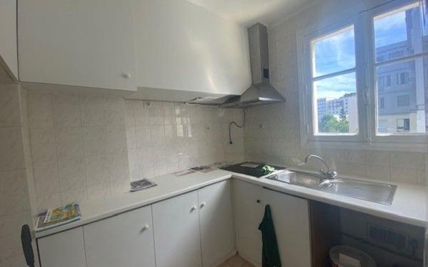 Appartement à vendre    4 pièces • 59 m2 Paris 19