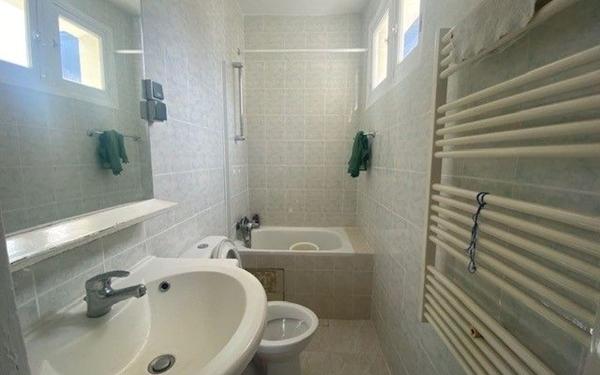 Appartement à vendre    4 pièces • 59 m2 Paris 19