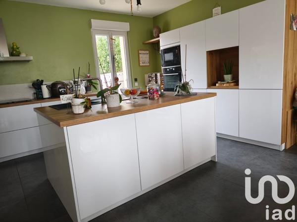 Maison à vendre 7 pièces 170 m² Noyant-Villages