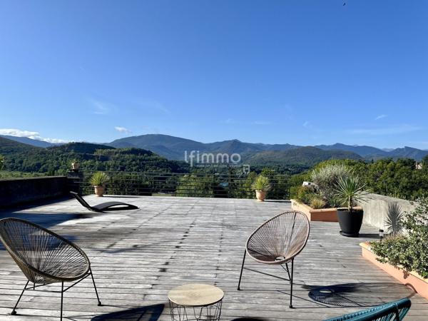 Maison familiale avec vue panoramique sur les Pyrénées