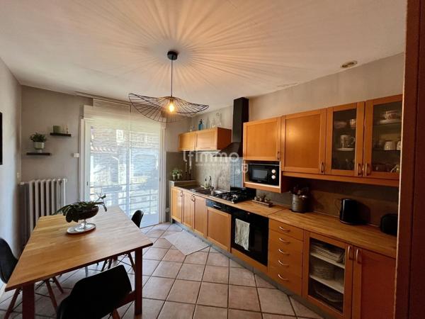 Maison familiale avec vue panoramique sur les Pyrénées