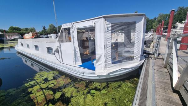 BATEAU D HABITATION