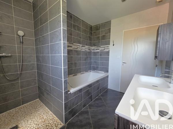 Maison à vendre 6 pièces 136 m² Satillieu