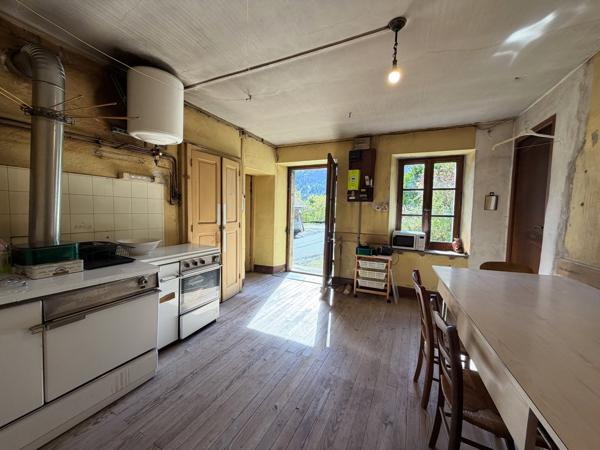 Saint-Christophe-sur-Guiers (38380) Maison avec jardin + grange - La Ruchère - 35mn de Chambéry - Massif de la Chartreuse