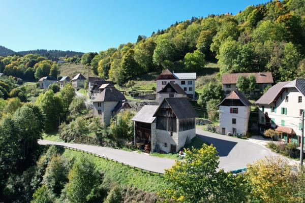 Saint-Christophe-sur-Guiers (38380) Maison avec jardin + grange - La Ruchère - 35mn de Chambéry - Massif de la Chartreuse