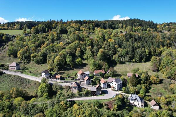 Saint-Christophe-sur-Guiers (38380) Maison avec jardin + grange - La Ruchère - 35mn de Chambéry - Massif de la Chartreuse