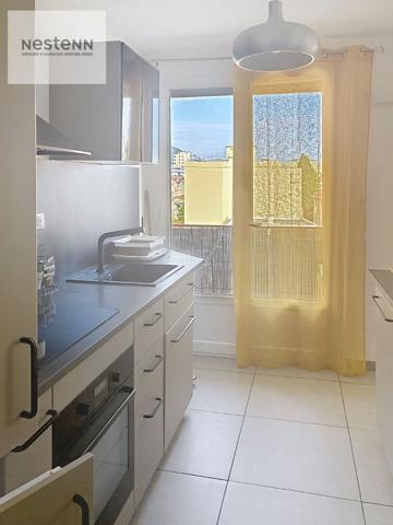 Appartement 2 pièces rénové en dernier étage à Toulon ouest Pont de Bois.