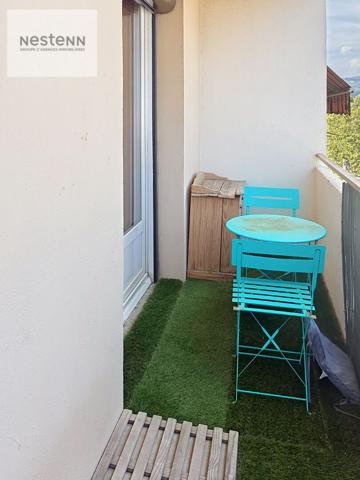 Appartement 2 pièces rénové en dernier étage à Toulon ouest Pont de Bois.