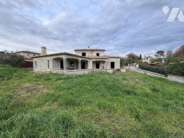 À VENDRE – MAISON A FINIR - 247 m² - VALBONNE
