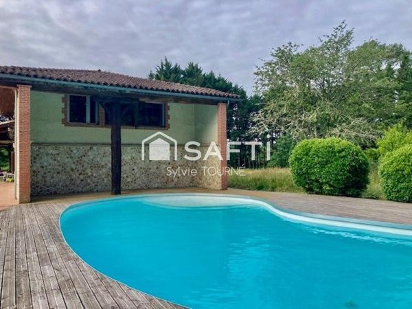 MAISON EN PIERRE ET PISCINE SUR TERRAIN DE 9173 m2