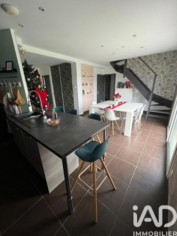 Maison à vendre 8 pièces 144 m² La Chapelle-Saint-Ursin