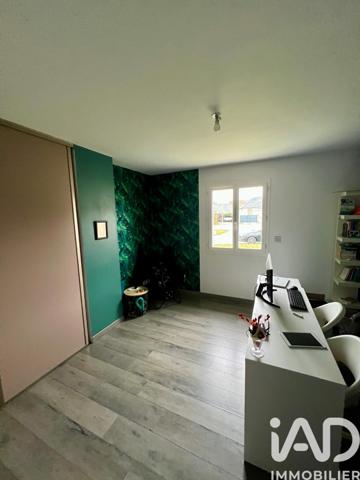 Maison à vendre 8 pièces 144 m² La Chapelle-Saint-Ursin