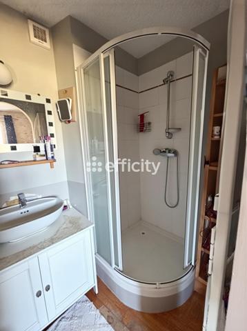Maison
         4 pièces
        - 108 m² 430 000 € *