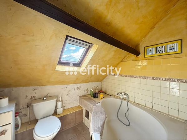 Maison
         4 pièces
        - 108 m² 430 000 € *