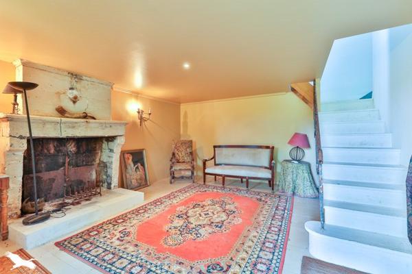 Maison à vendre 267 648 € Mosnac 5 p 163 m² DPE D