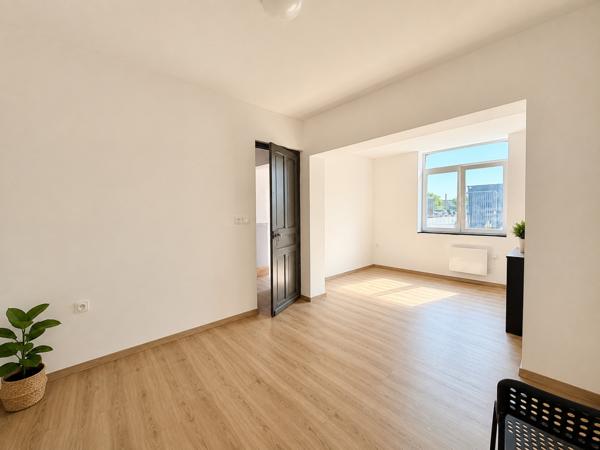Immeuble 100 m² 2 etage(s)