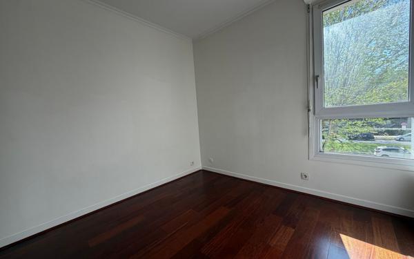 Appartement à louer    2 pièces • 54,25 m2 Noisy-le-Grand