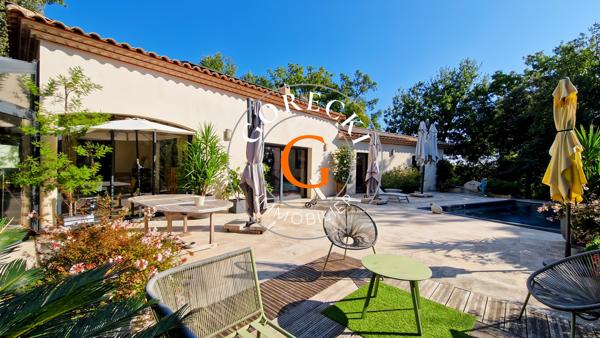 Uzès (30700) Sublime propriété comprenant 2 villas