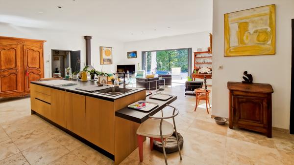 Uzès (30700) Sublime propriété comprenant 2 villas