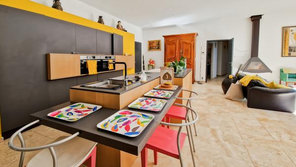 Uzès (30700) Sublime propriété comprenant 2 villas