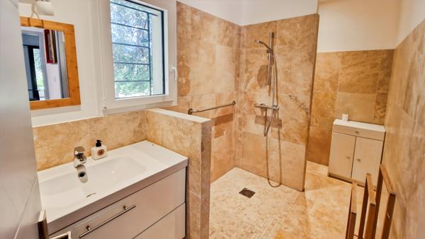 Uzès (30700) Sublime propriété comprenant 2 villas