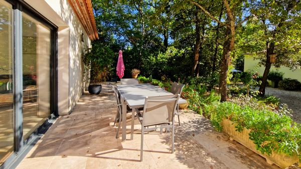 Uzès (30700) Sublime propriété comprenant 2 villas