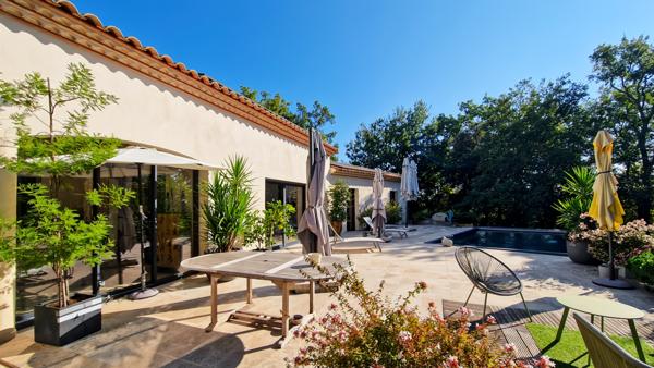 Uzès (30700) Sublime propriété comprenant 2 villas