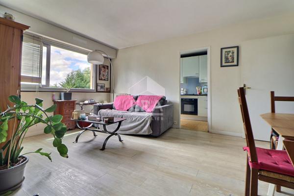 Appartement Saint Leu La Foret 2 pièce(s) 53 m2 + PLACE DE PARKING 