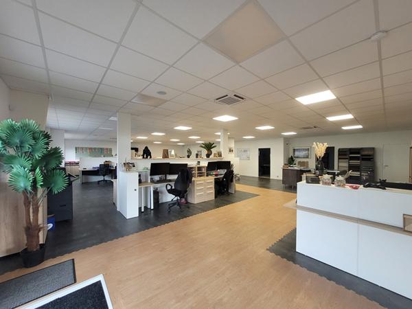 A VENDRE - 448m² - Local d'activité Montaigu Vendee