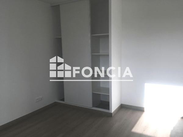 Location Appartement 4 pièces 75.47 m² - 2 BIS RUE DE LA GARE Chanteloup Les Vignes 78570