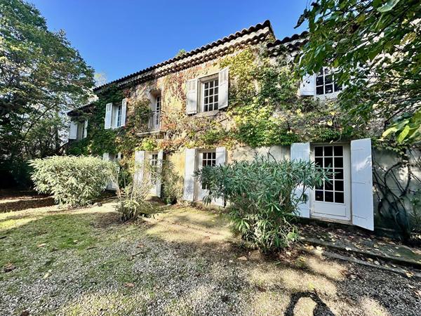 Maison 10 pièces 258 m2