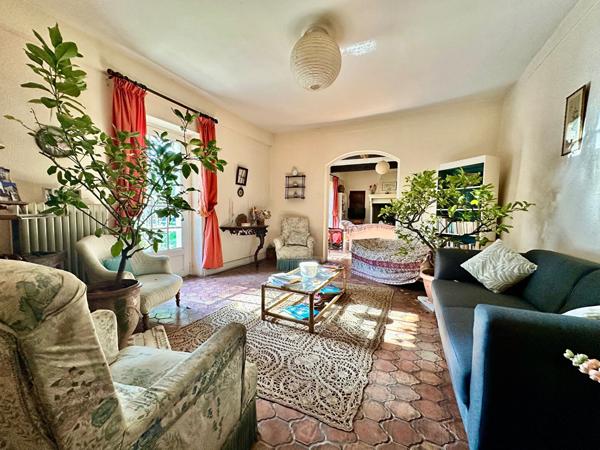 Maison 10 pièces 258 m2