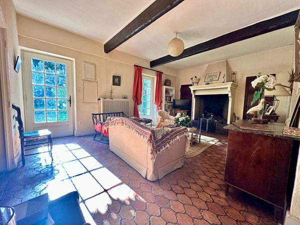 Maison 10 pièces 258 m2