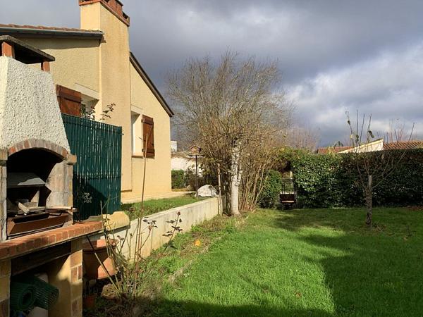 Maison 3 chambres avec garage et jardin clotûré à 10 minutes de Cahors