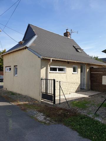 Immeuble à ESQUENNOY (60120)