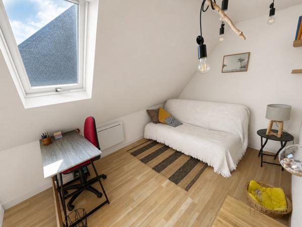 Immeuble à ESQUENNOY (60120)