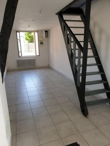 Immeuble à ESQUENNOY (60120)