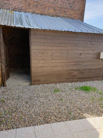Immeuble à ESQUENNOY (60120)