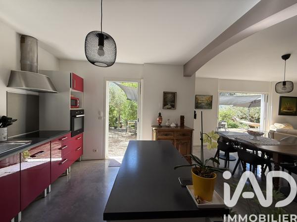 Maison à vendre 6 pièces 170 m² Cuers