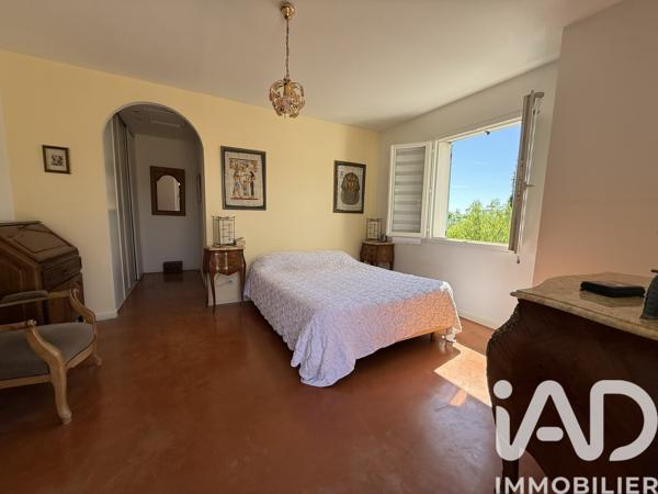 Maison à vendre 6 pièces 170 m² Cuers
