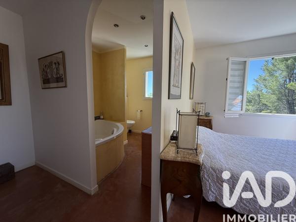 Maison à vendre 6 pièces 170 m² Cuers