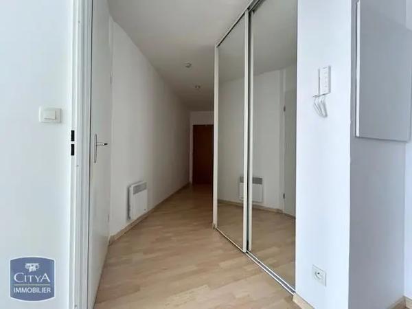 Appartement à louer 3 pièces 65.8m²