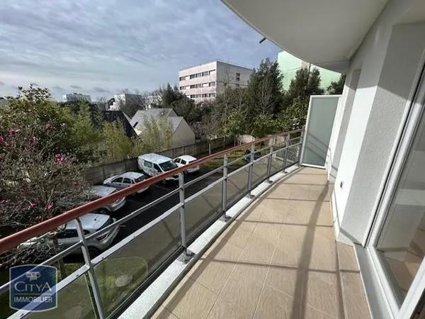 Appartement à louer 3 pièces 65.8m²