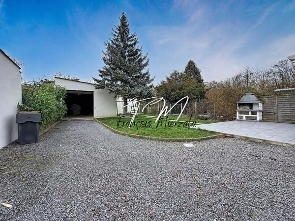 Semi plain-pied 4 chambres + hangar