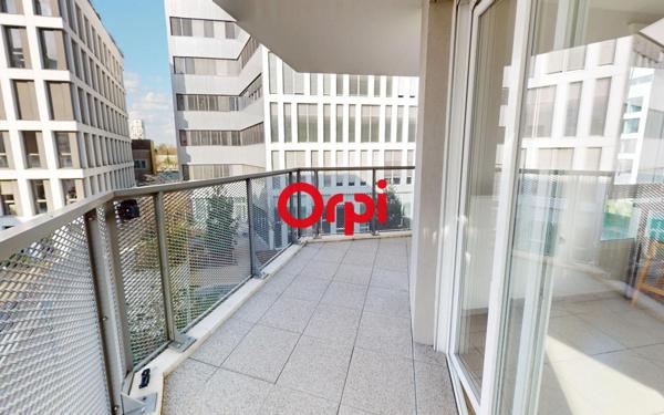 Appartement à vendre    3 pièces • 66,89 m2 Vaulx-en-Velin