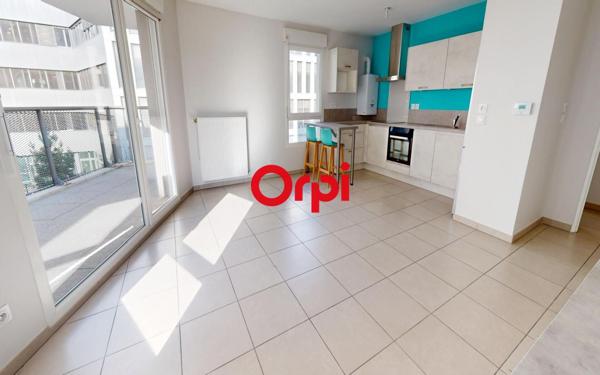 Appartement à vendre    3 pièces • 66,89 m2 Vaulx-en-Velin