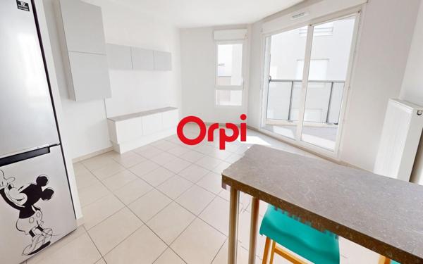 Appartement à vendre    3 pièces • 66,89 m2 Vaulx-en-Velin