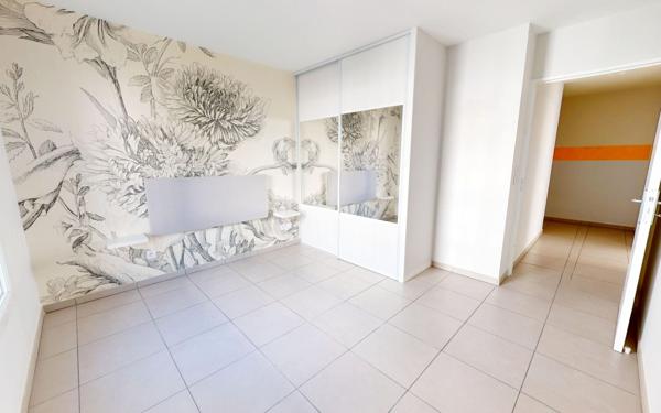 Appartement à vendre    3 pièces • 66,89 m2 Vaulx-en-Velin